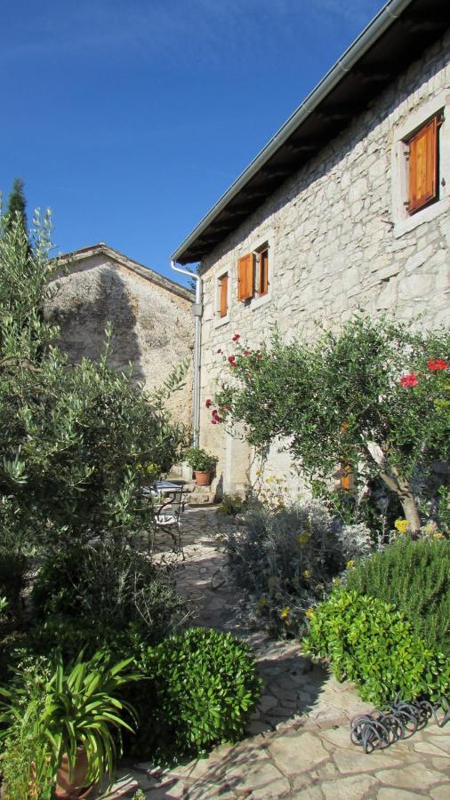 Castella Villa Poljane Exterior photo